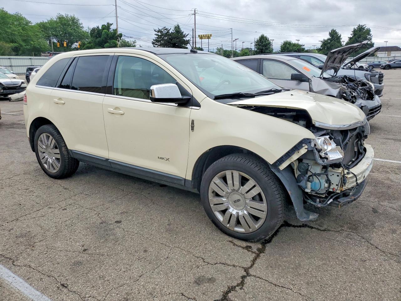 2008 Lincoln Mkx Cream vin: 2LMDU88CX8BJ17324