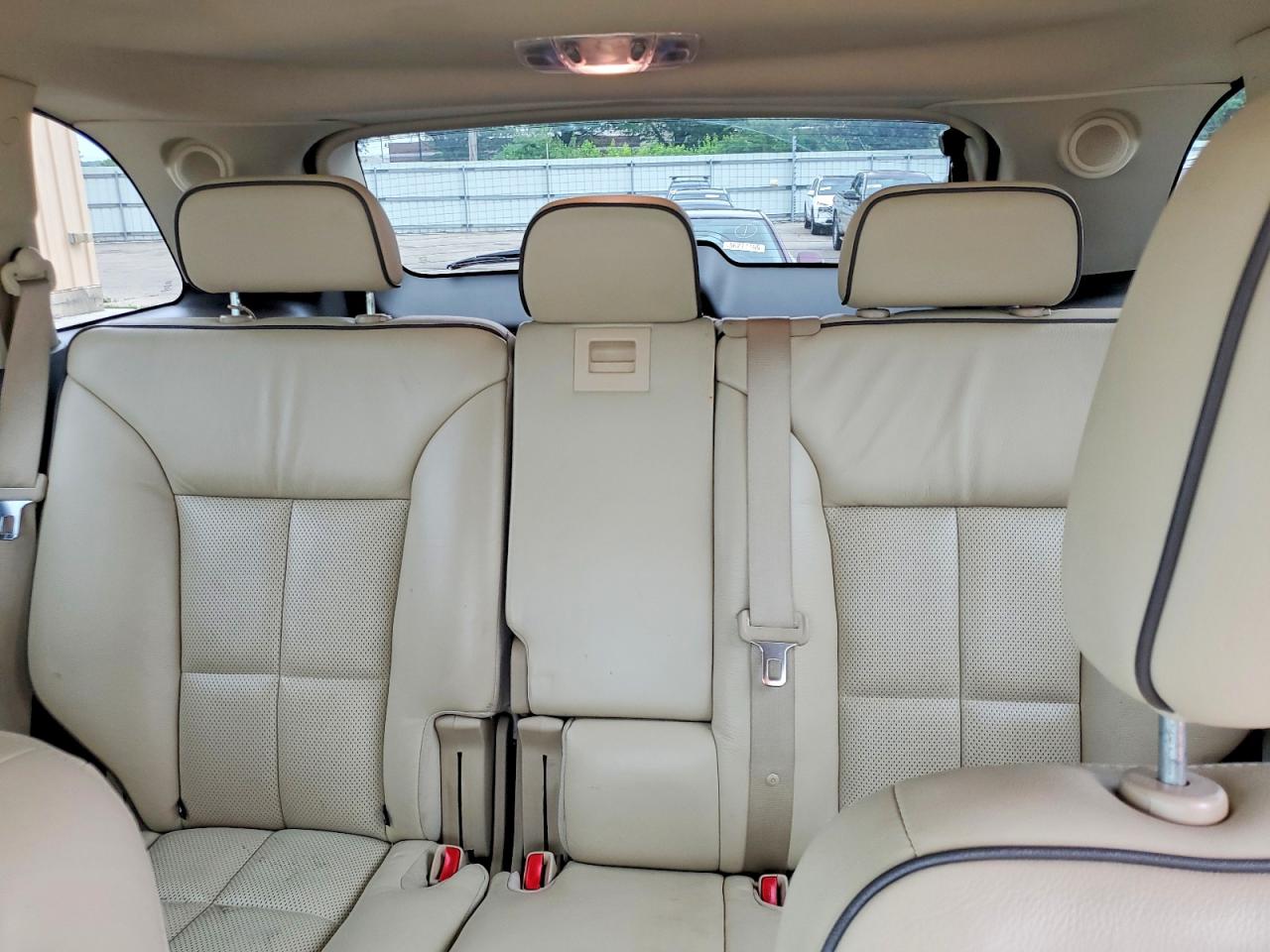 2008 Lincoln Mkx Cream vin: 2LMDU88CX8BJ17324