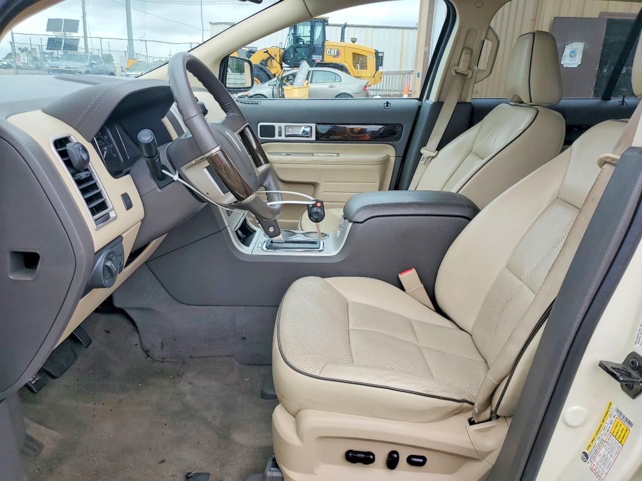 2008 Lincoln Mkx Cream vin: 2LMDU88CX8BJ17324
