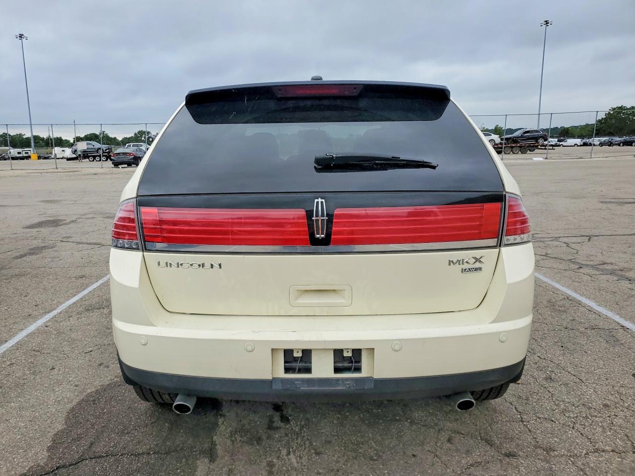 2008 Lincoln Mkx Cream vin: 2LMDU88CX8BJ17324