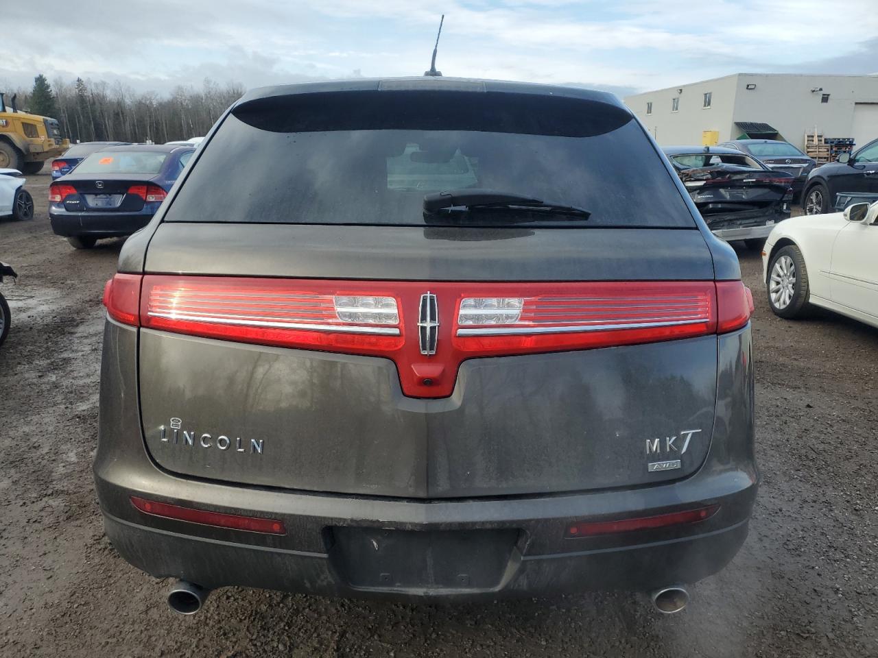 2011 Lincoln Mkt Brown vin: 2LMHJ5AR9BBJ52046