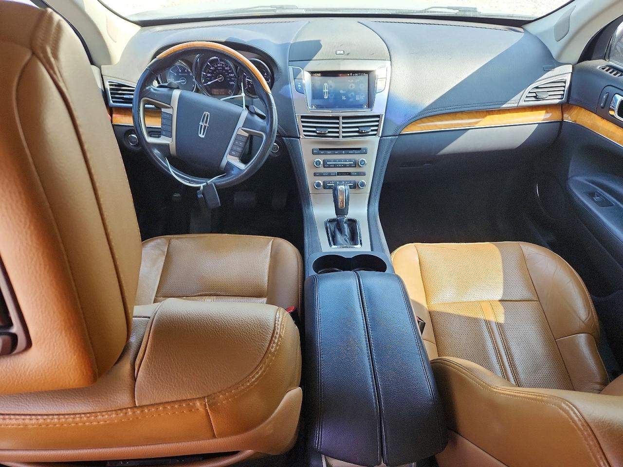 2012 Lincoln Mkt Black vin: 2LMHJ5AT0CBL52715