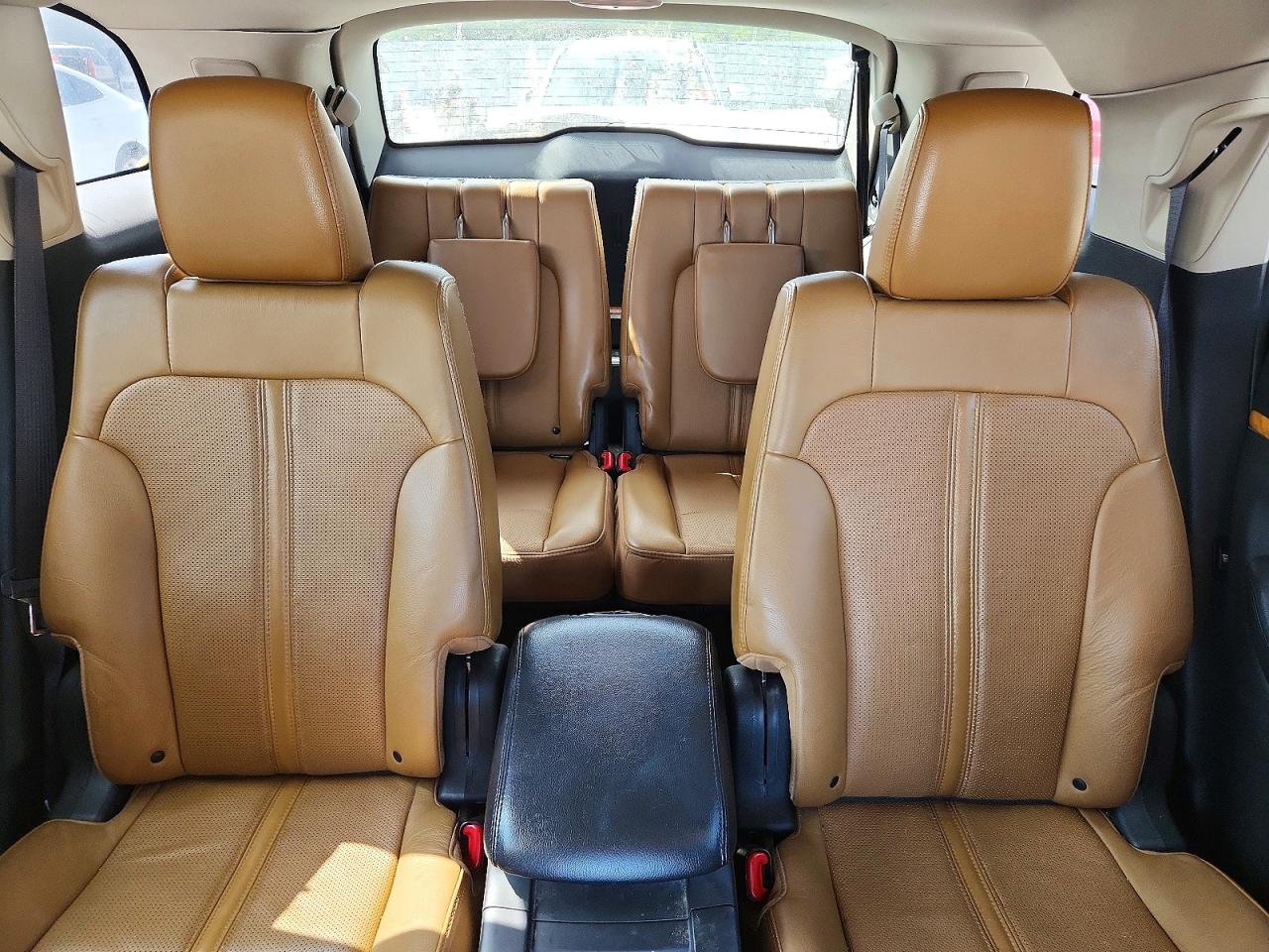 2012 Lincoln Mkt Black vin: 2LMHJ5AT0CBL52715