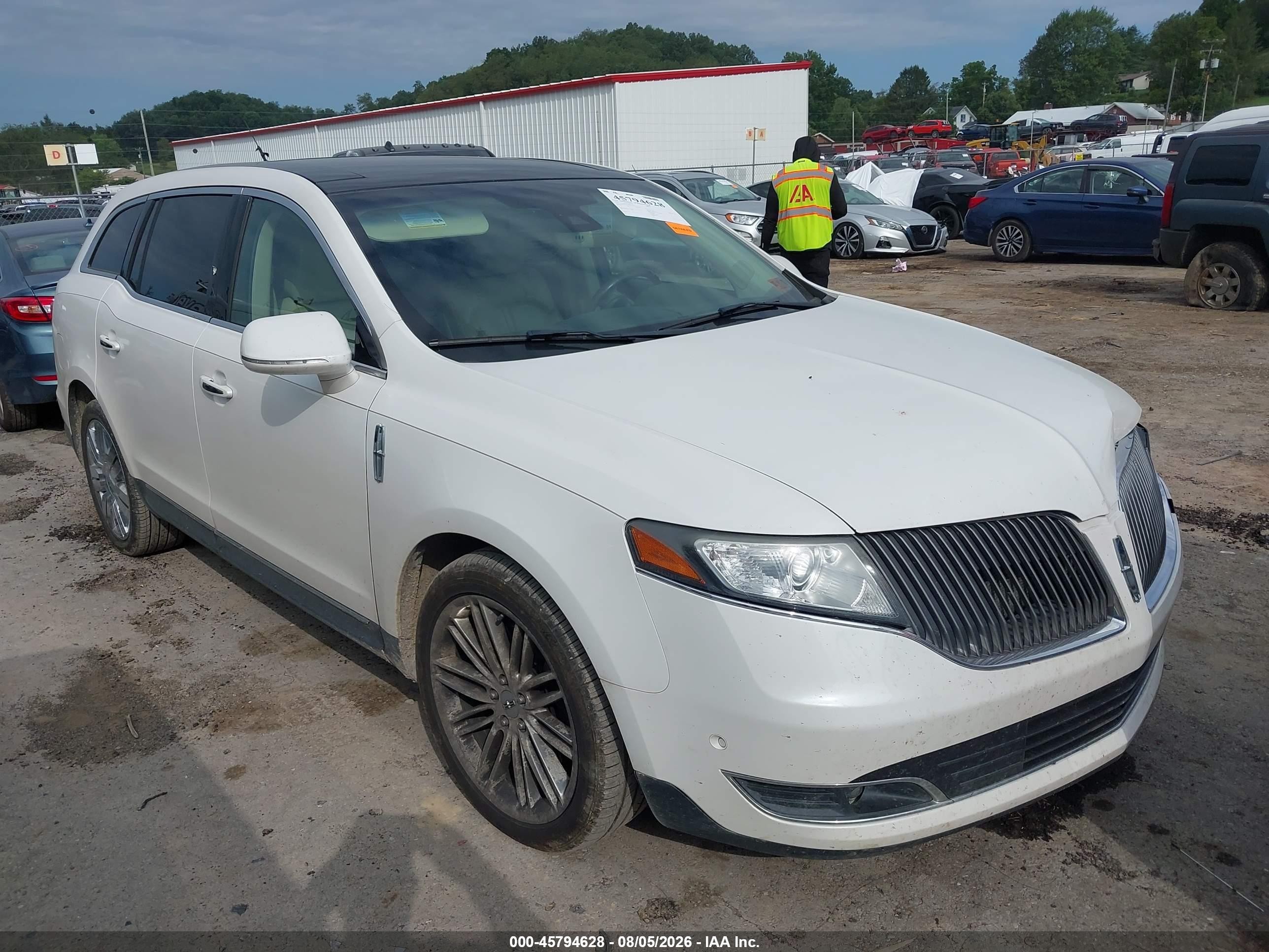 2013 Lincoln Mkt Ecoboost White vin: 2LMHJ5AT0DBL52179