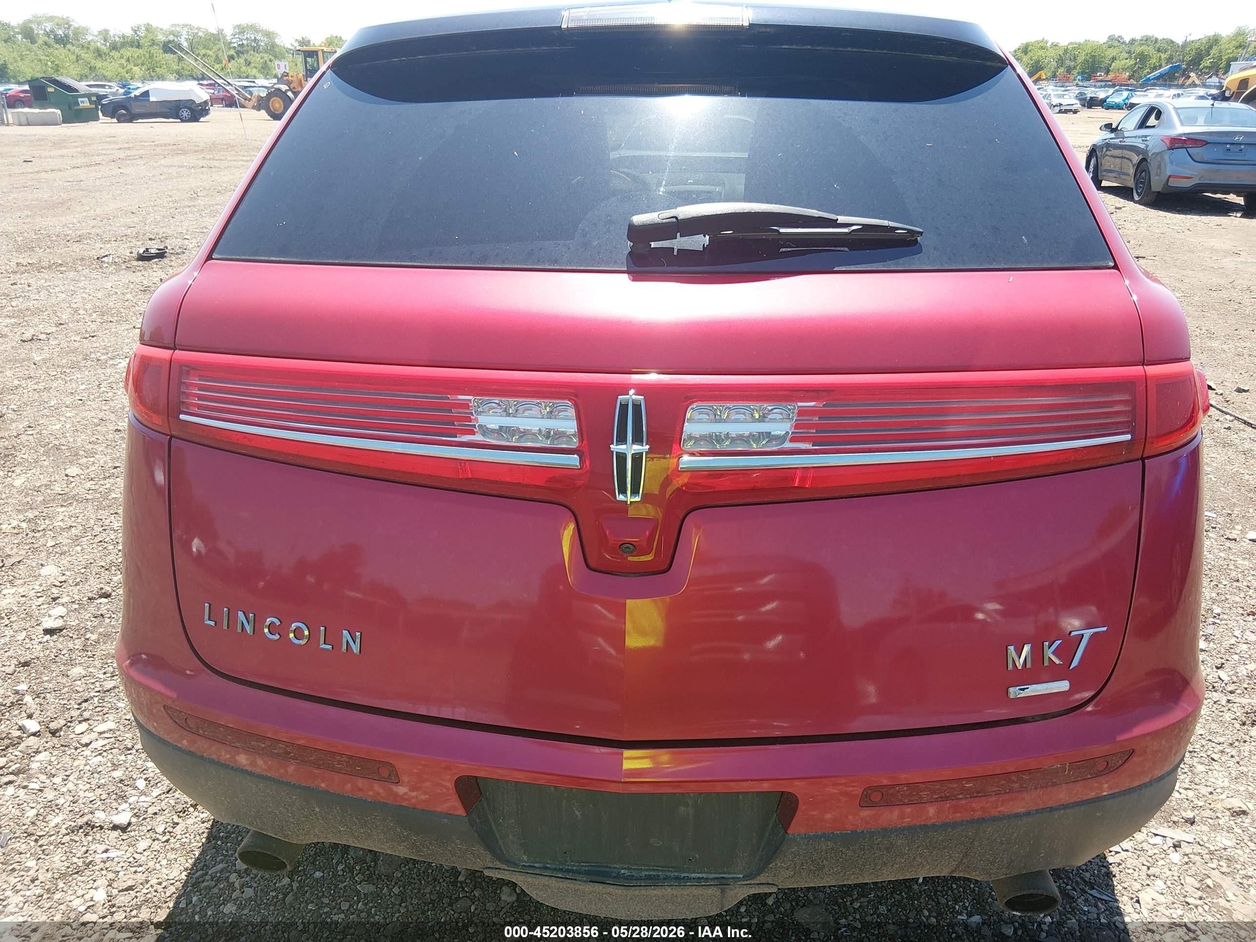 2010 Lincoln Mkt Ecoboost Red vin: 2LMHJ5AT1ABJ10576
