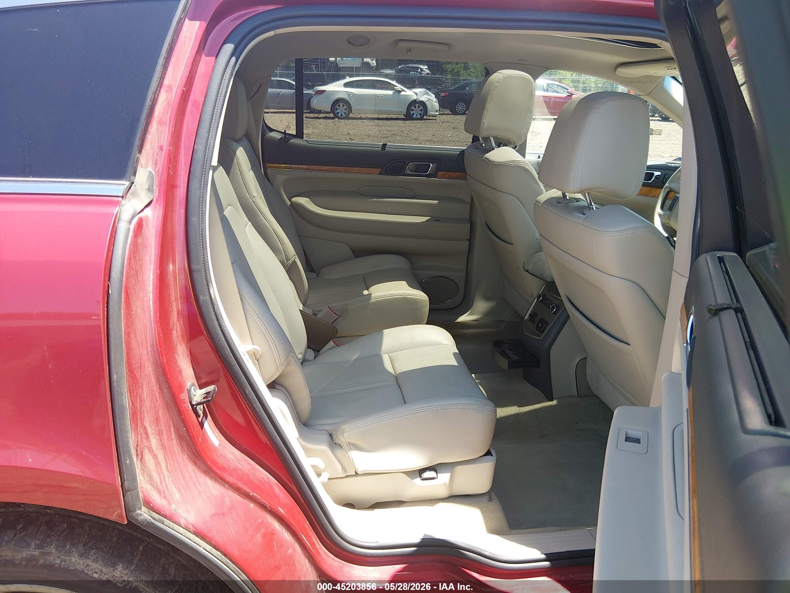 2010 Lincoln Mkt Ecoboost Red vin: 2LMHJ5AT1ABJ10576