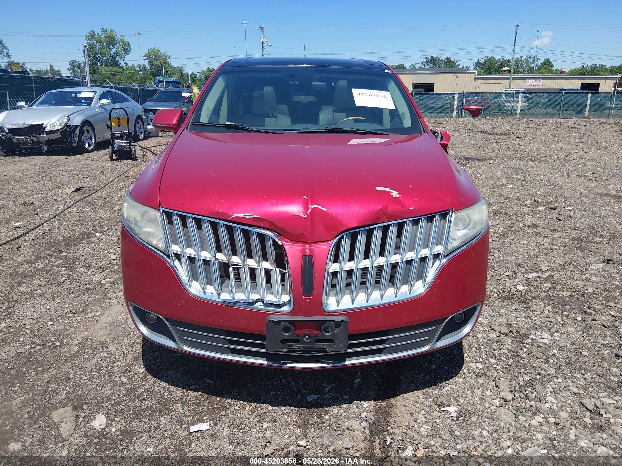 2010 Lincoln Mkt Ecoboost Red vin: 2LMHJ5AT1ABJ10576