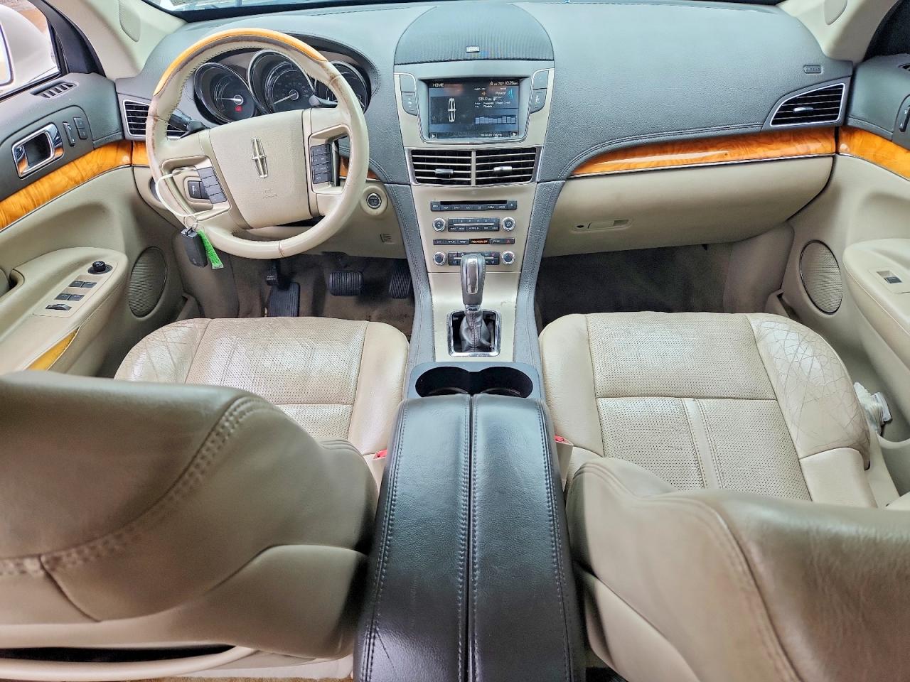 2011 Lincoln Mkt Белый vin: 2LMHJ5AT1BBJ50125