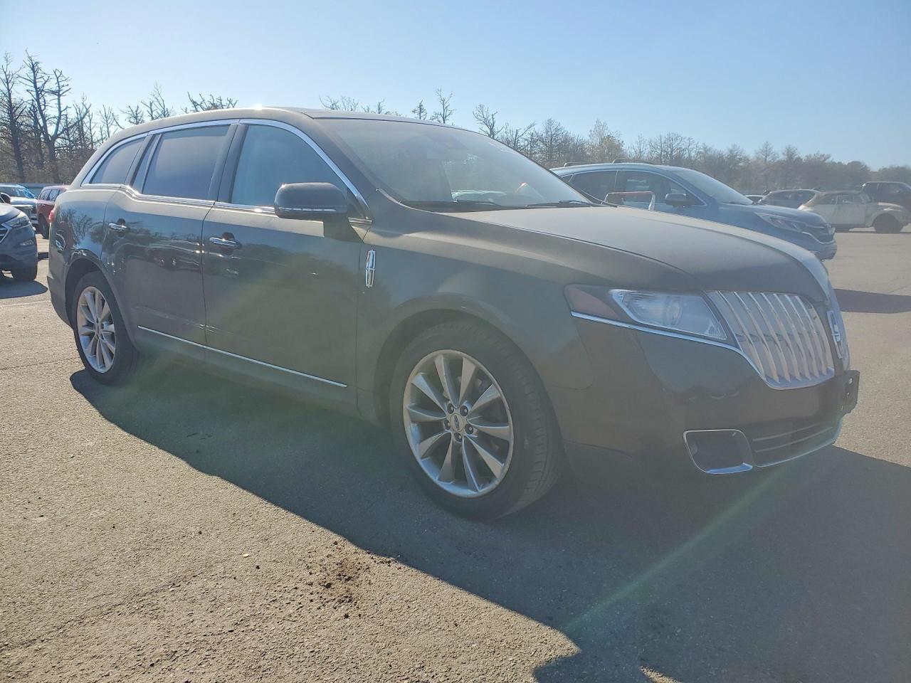 2011 Lincoln Mkt Серый vin: 2LMHJ5AT1BBJ52926