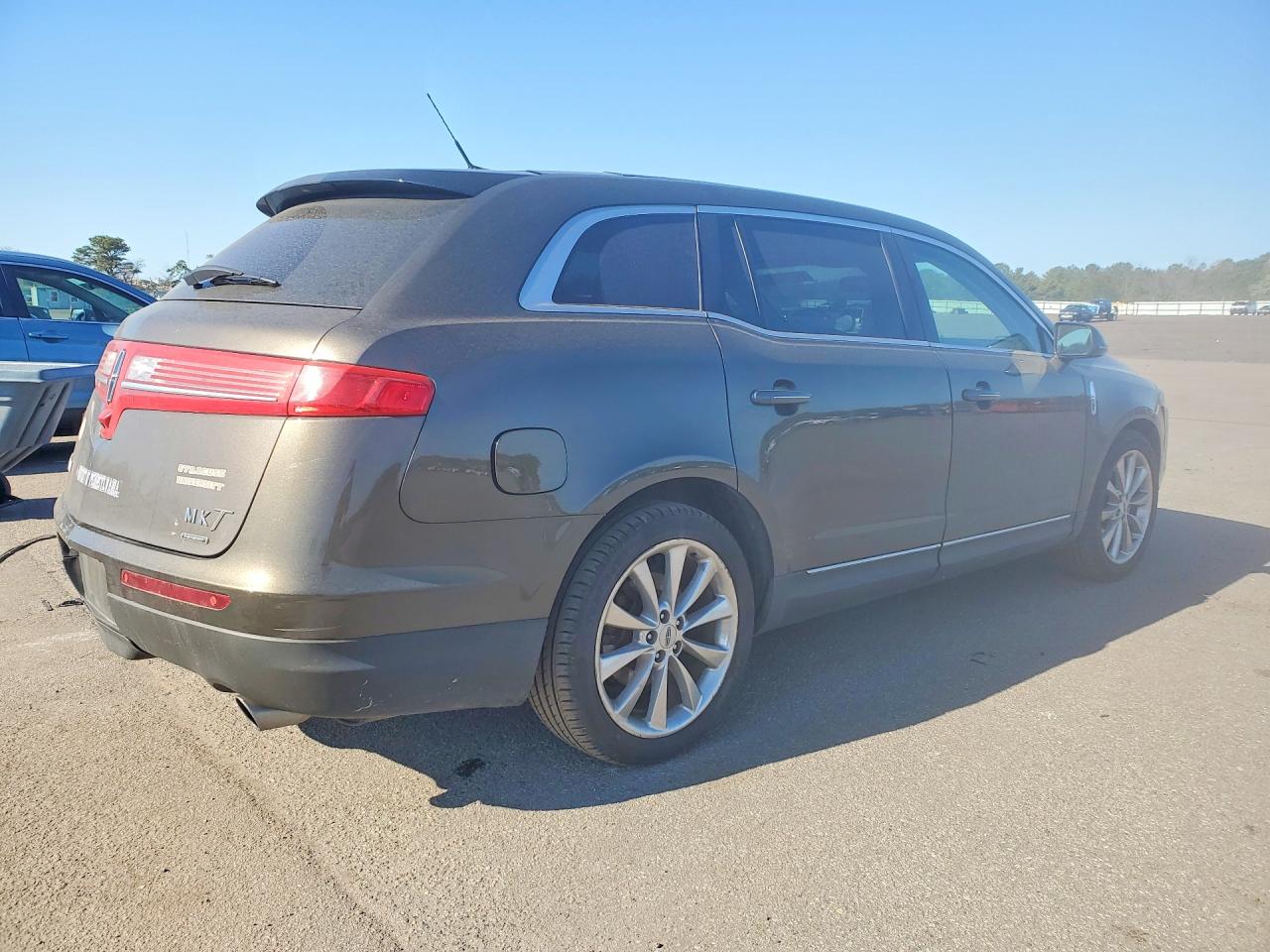 2011 Lincoln Mkt Серый vin: 2LMHJ5AT1BBJ52926