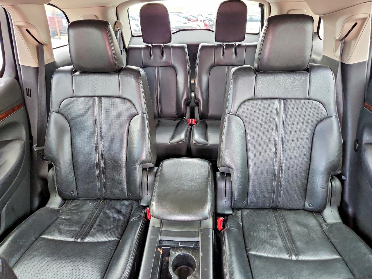 2012 Lincoln Mkt Red vin: 2LMHJ5AT1CBL50665