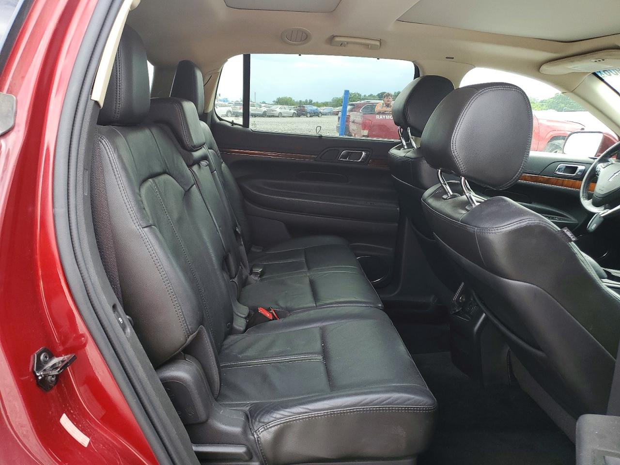 2014 Lincoln Mkt Красный vin: 2LMHJ5AT1EBL54315