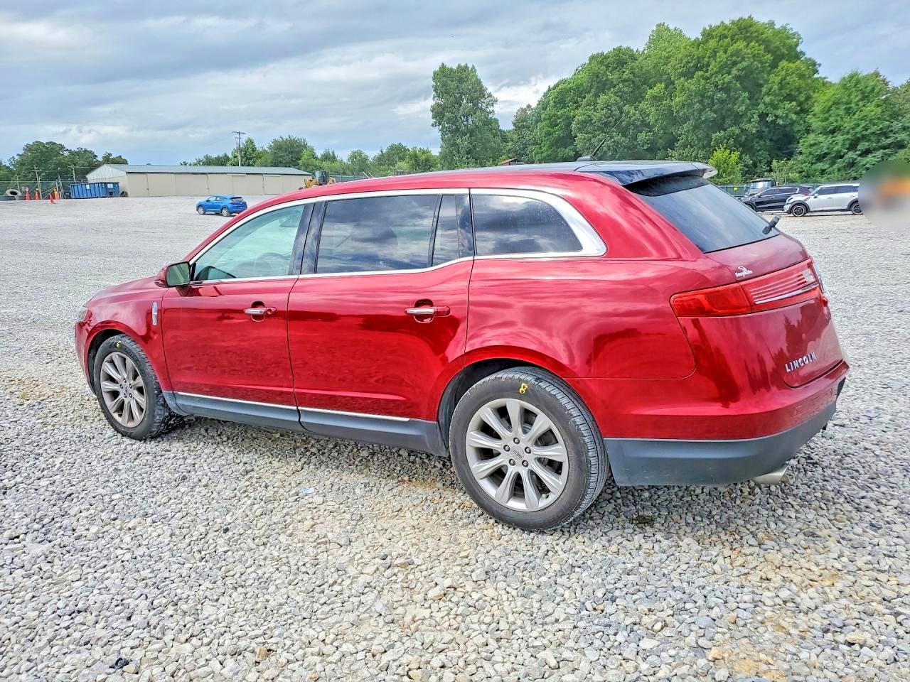 2014 Lincoln Mkt Красный vin: 2LMHJ5AT1EBL54315
