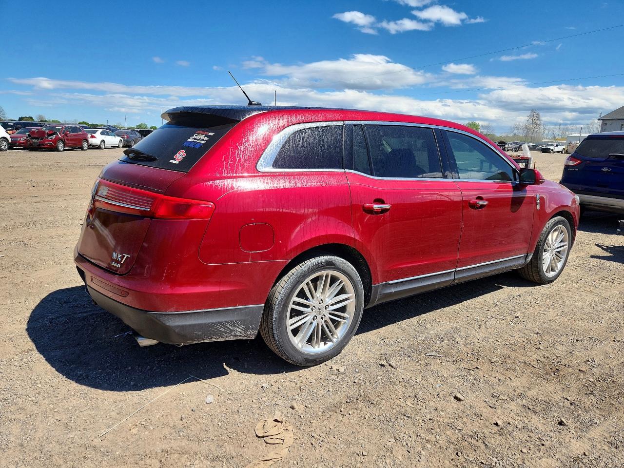 2014 Lincoln Mkt Red vin: 2LMHJ5AT1EBL58073