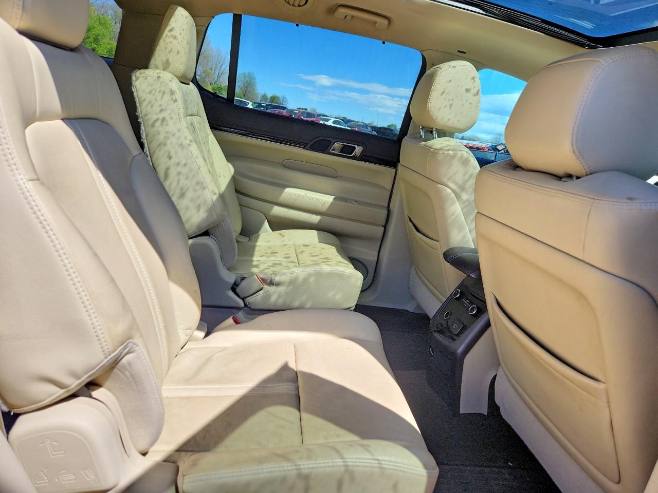 2014 Lincoln Mkt Red vin: 2LMHJ5AT1EBL58073