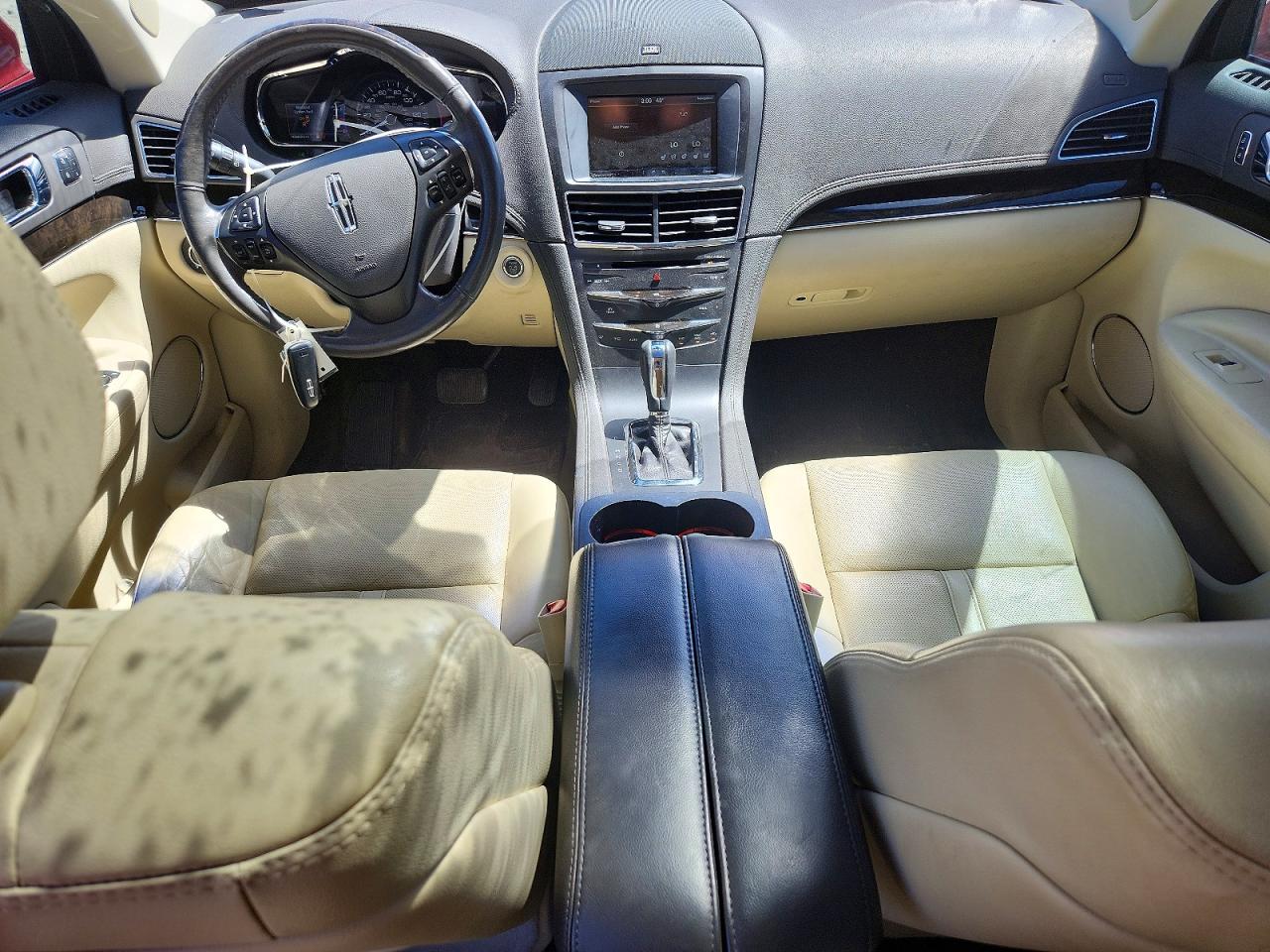 2014 Lincoln Mkt Red vin: 2LMHJ5AT1EBL58073