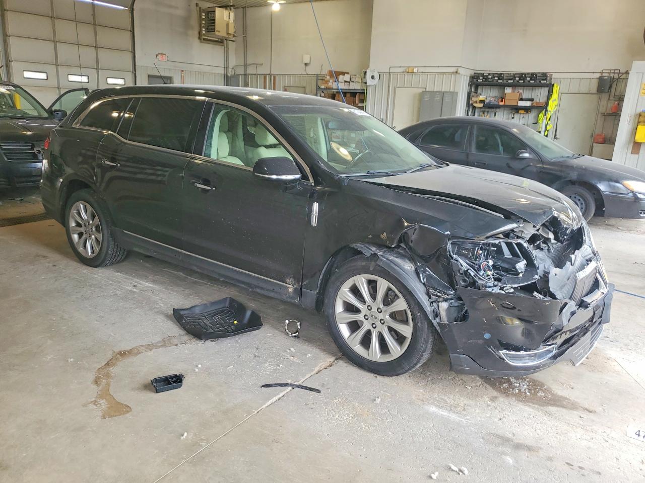 2015 Lincoln Mkt Black vin: 2LMHJ5AT1FBL03057