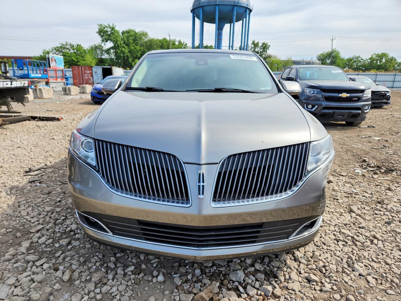 2015 Lincoln Mkt Серый vin: 2LMHJ5AT1FBL03642