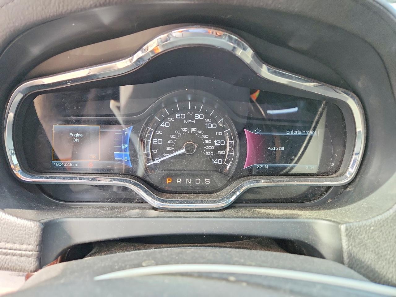 2015 Lincoln Mkt Серый vin: 2LMHJ5AT1FBL03642