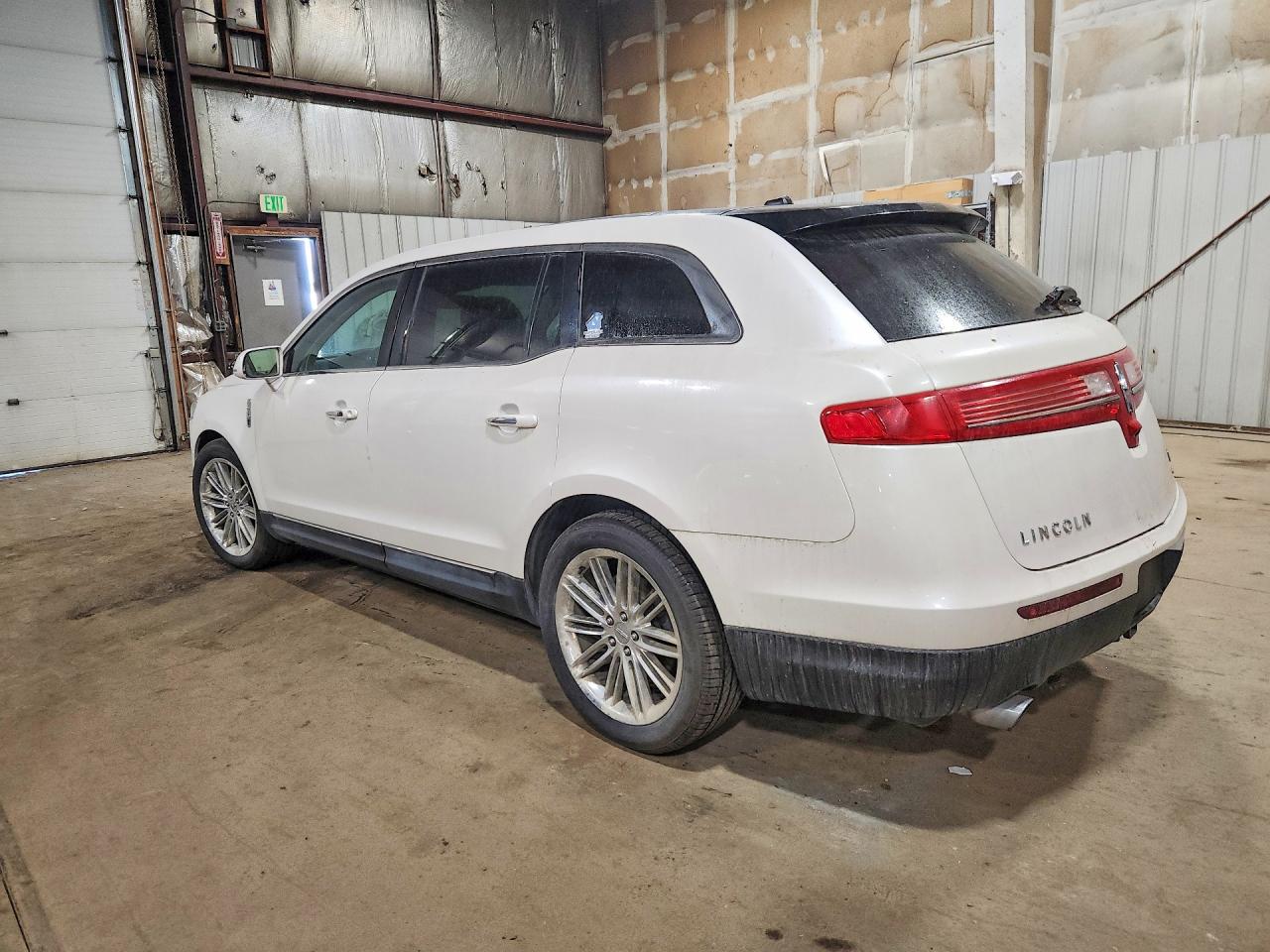 2013 Lincoln Mkt White vin: 2LMHJ5AT2DBL57058