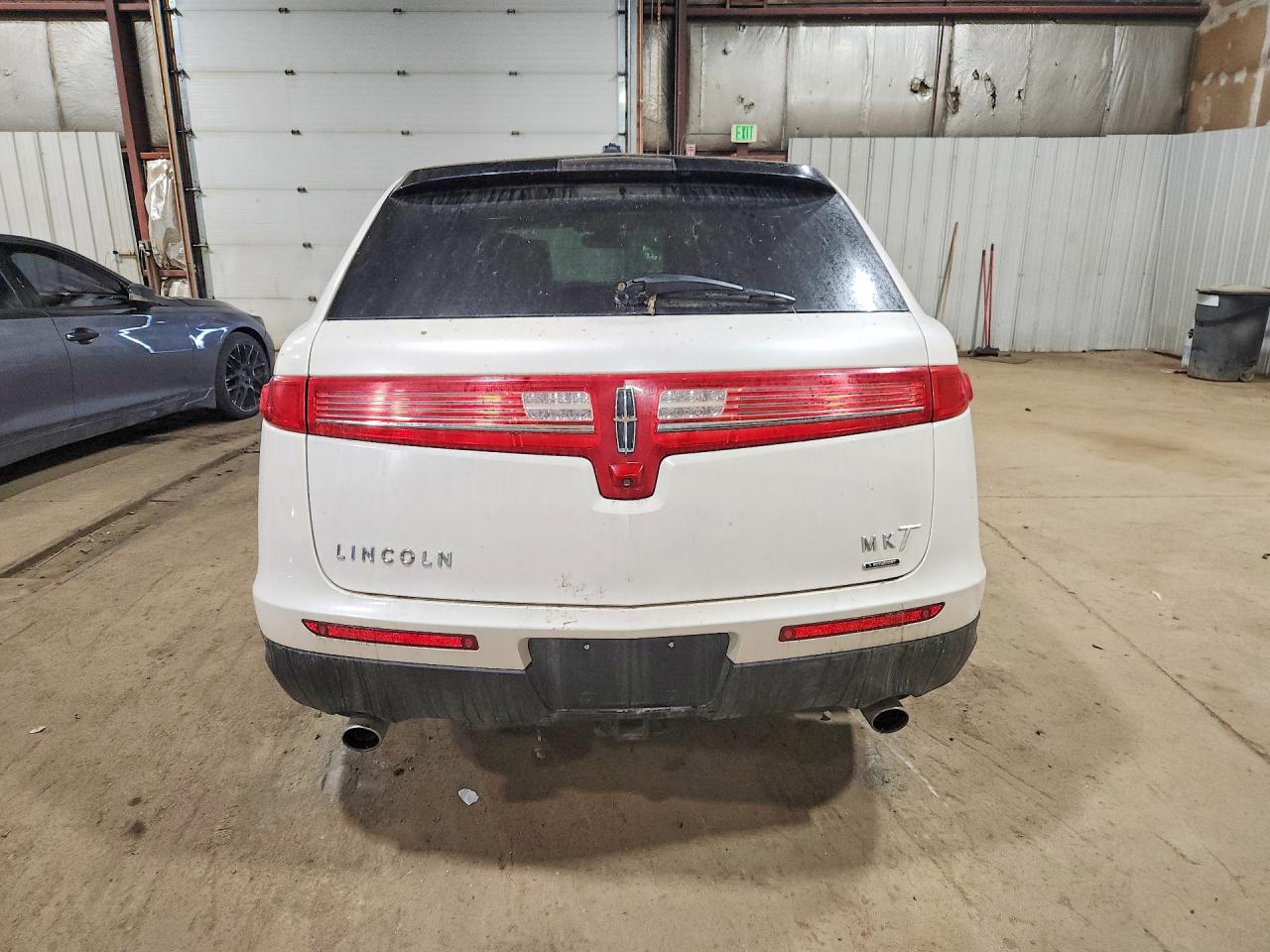 2013 Lincoln Mkt White vin: 2LMHJ5AT2DBL57058