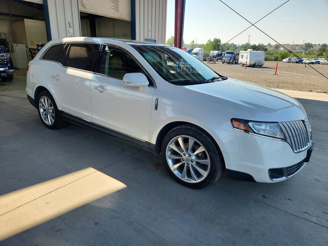 2012 Lincoln Mkt Белый vin: 2LMHJ5AT3CBL51431