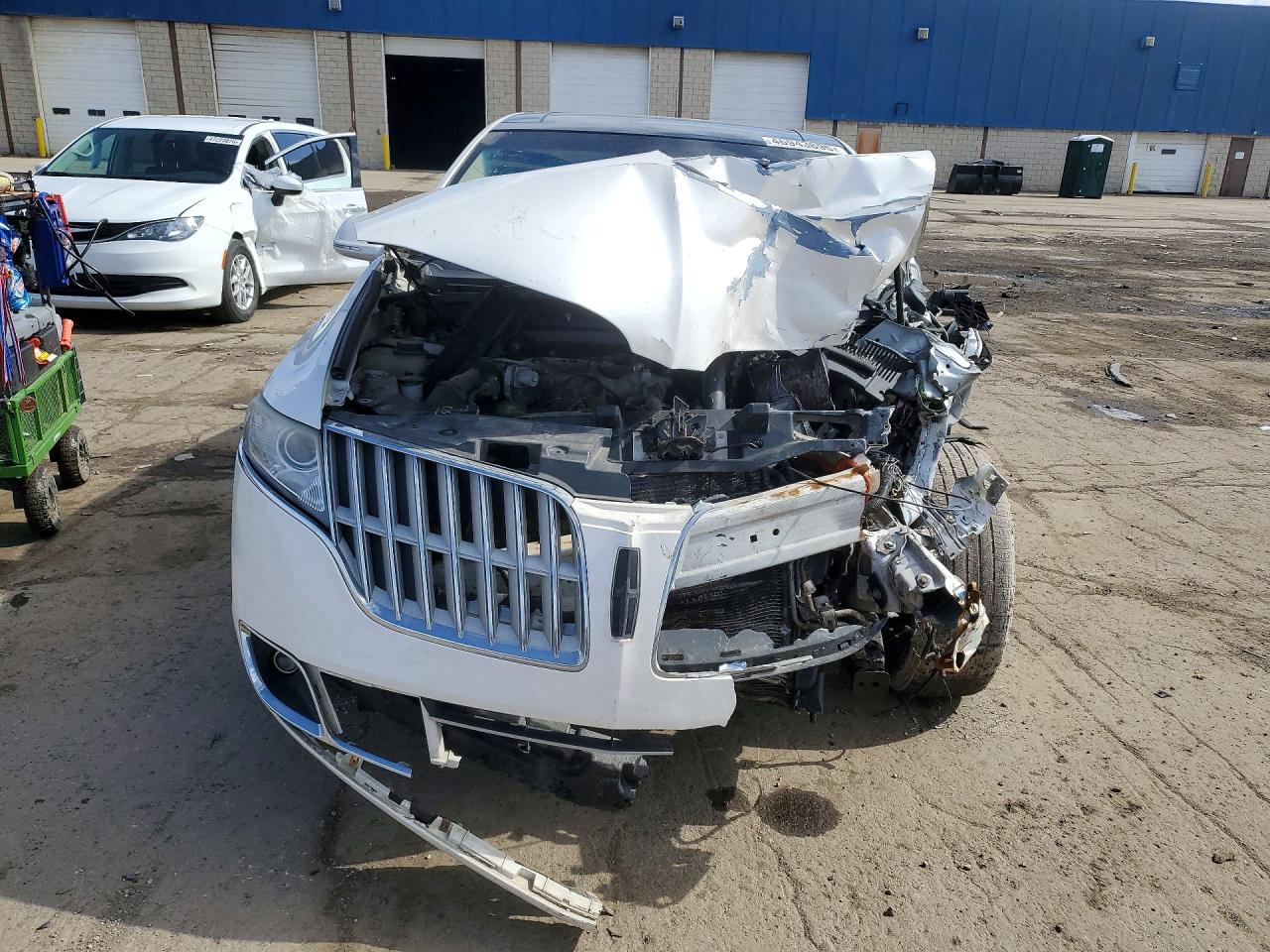 2012 Lincoln Mkt White vin: 2LMHJ5AT3CBL52062