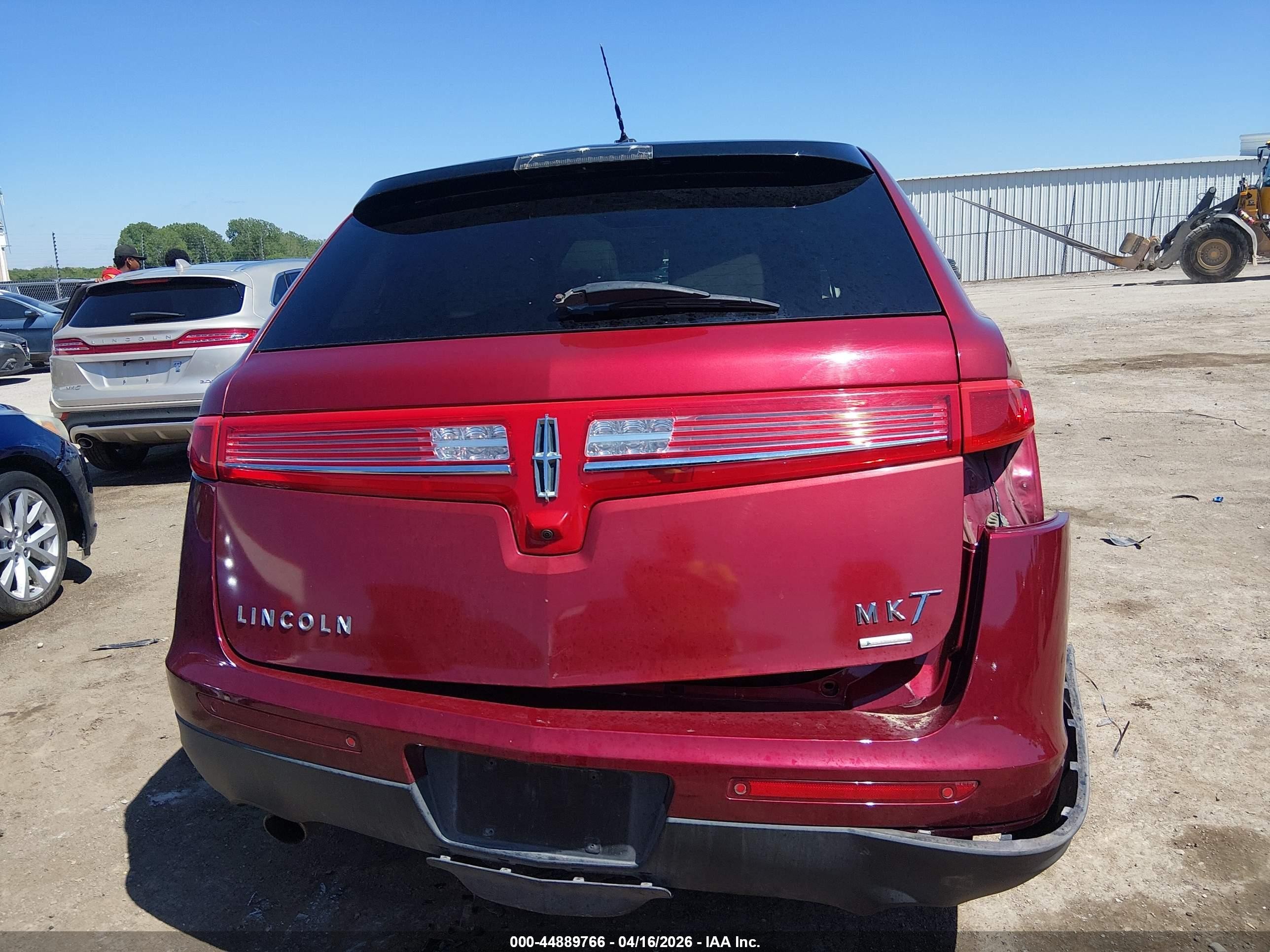 2013 Lincoln Mkt Ecoboost Red vin: 2LMHJ5AT3DBL50233