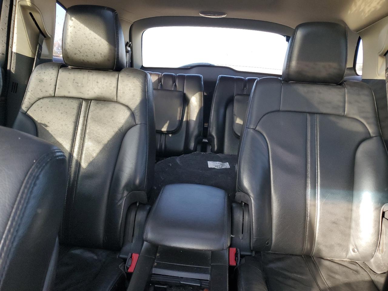 2013 Lincoln Mkt Black vin: 2LMHJ5AT3DBL54492