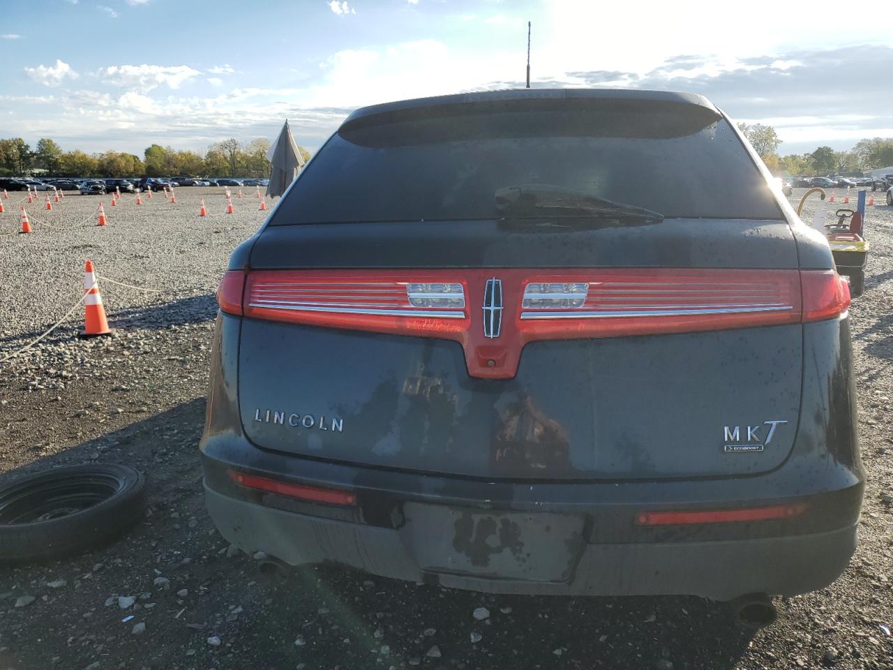2013 Lincoln Mkt Black vin: 2LMHJ5AT3DBL54492