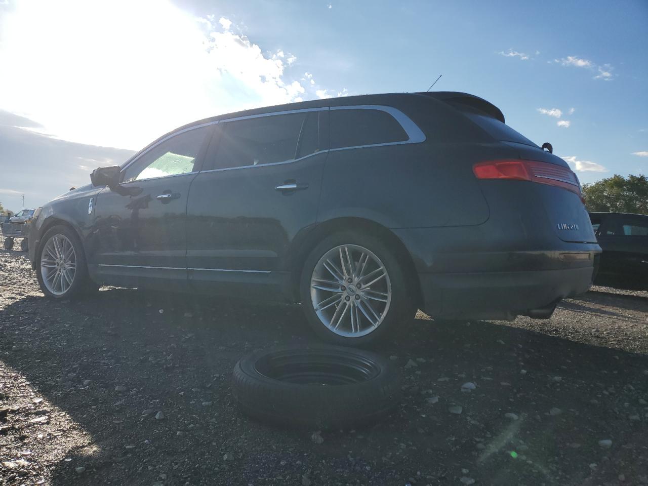 2013 Lincoln Mkt Black vin: 2LMHJ5AT3DBL54492