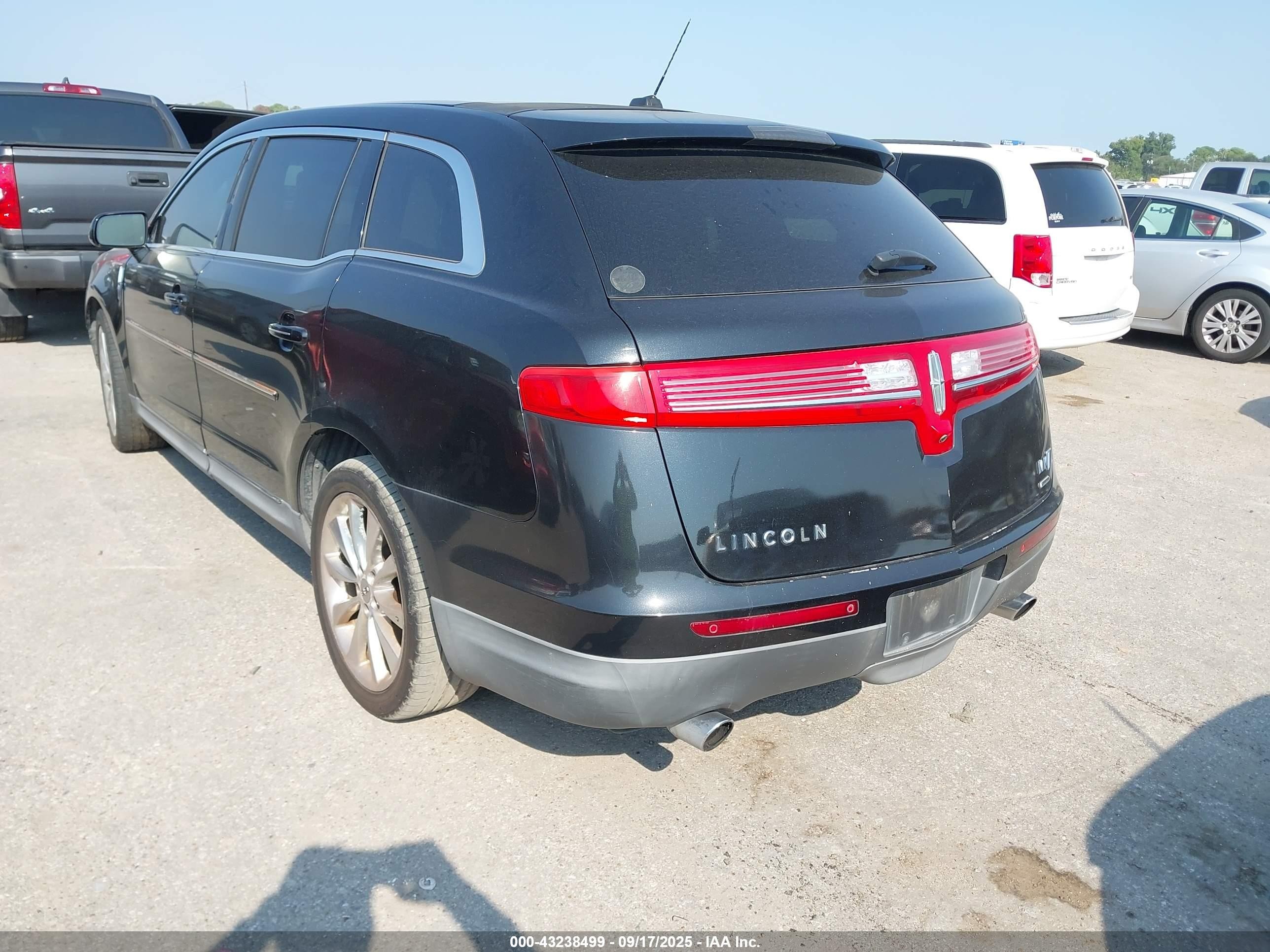 2011 Lincoln Mkt Ecoboost Black vin: 2LMHJ5AT4BBJ50409