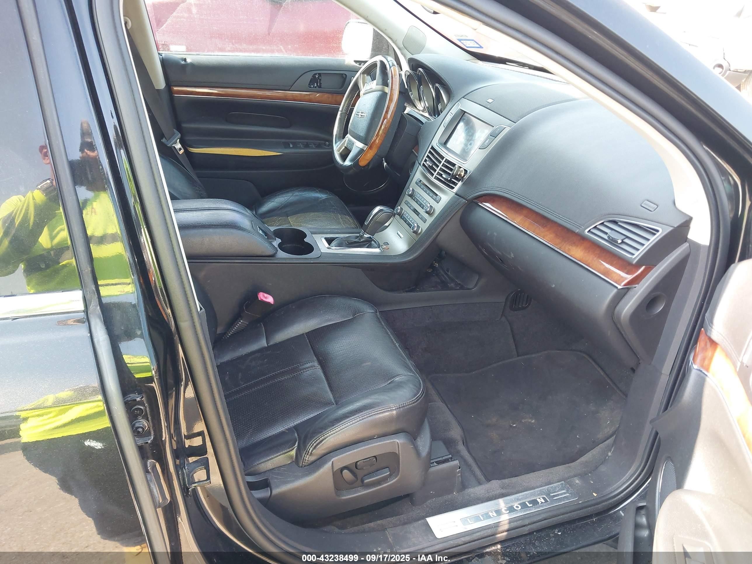 2011 Lincoln Mkt Ecoboost Black vin: 2LMHJ5AT4BBJ50409