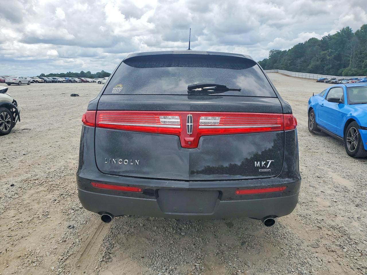 2014 Lincoln Mkt Black vin: 2LMHJ5AT4EBL56768