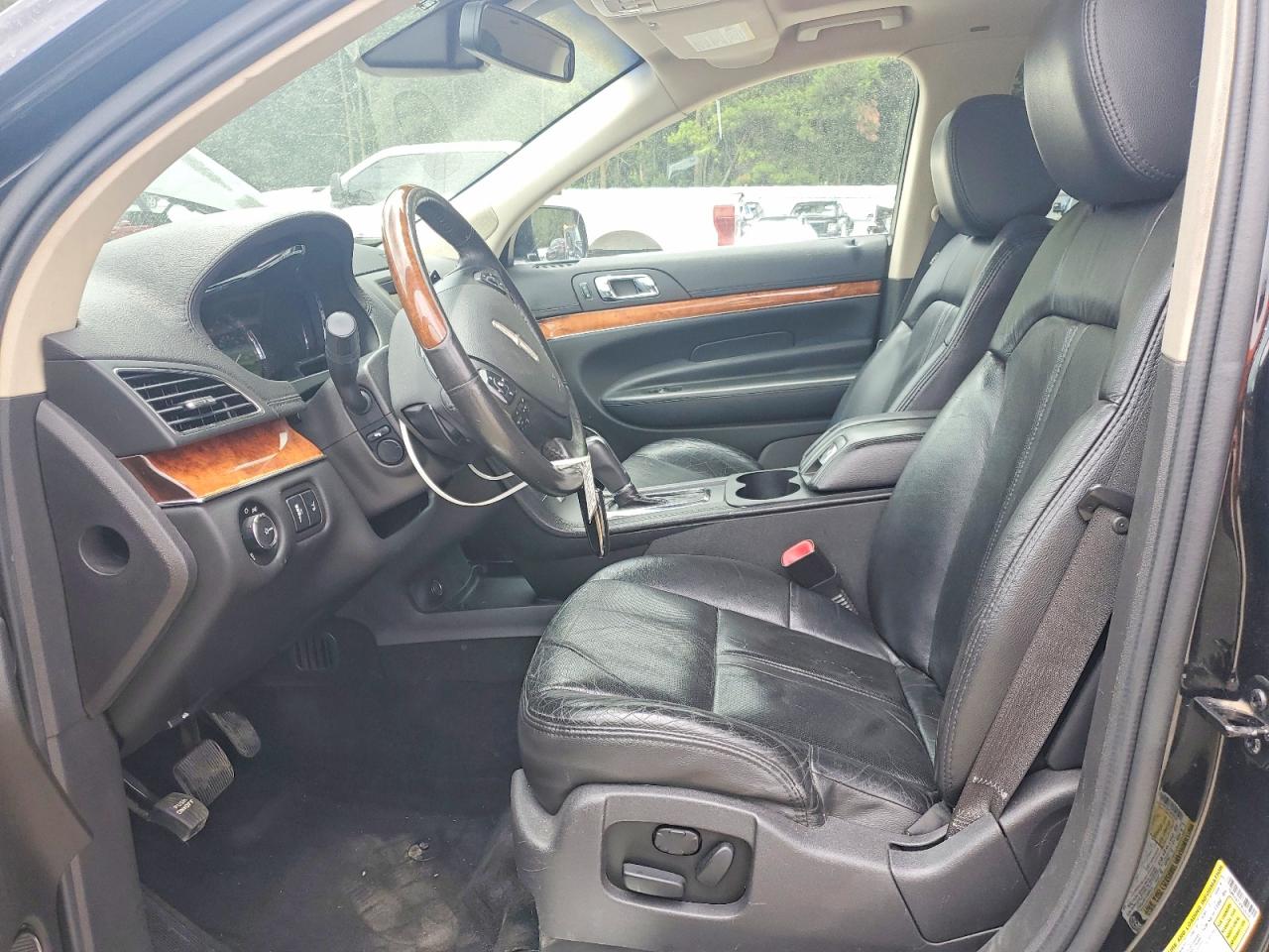 2014 Lincoln Mkt Black vin: 2LMHJ5AT4EBL56768