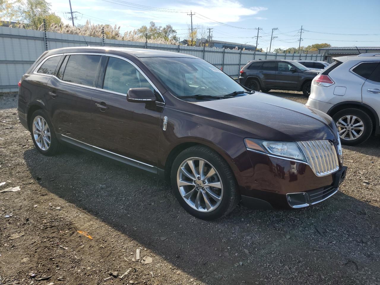 2011 Lincoln Mkt Burgundy vin: 2LMHJ5AT5BBJ51164