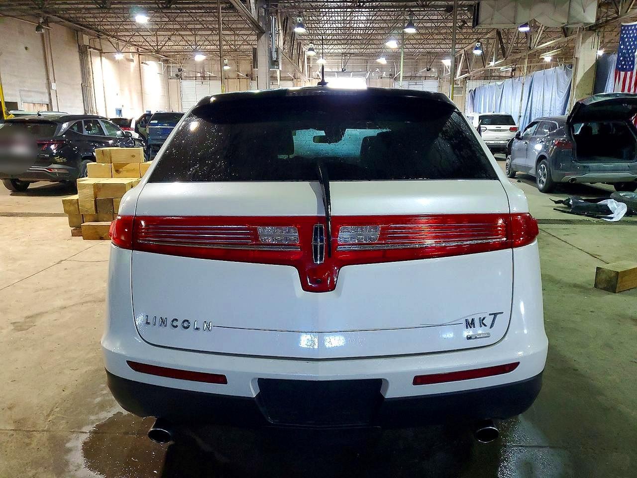 2012 Lincoln Mkt White vin: 2LMHJ5AT5CBL50233