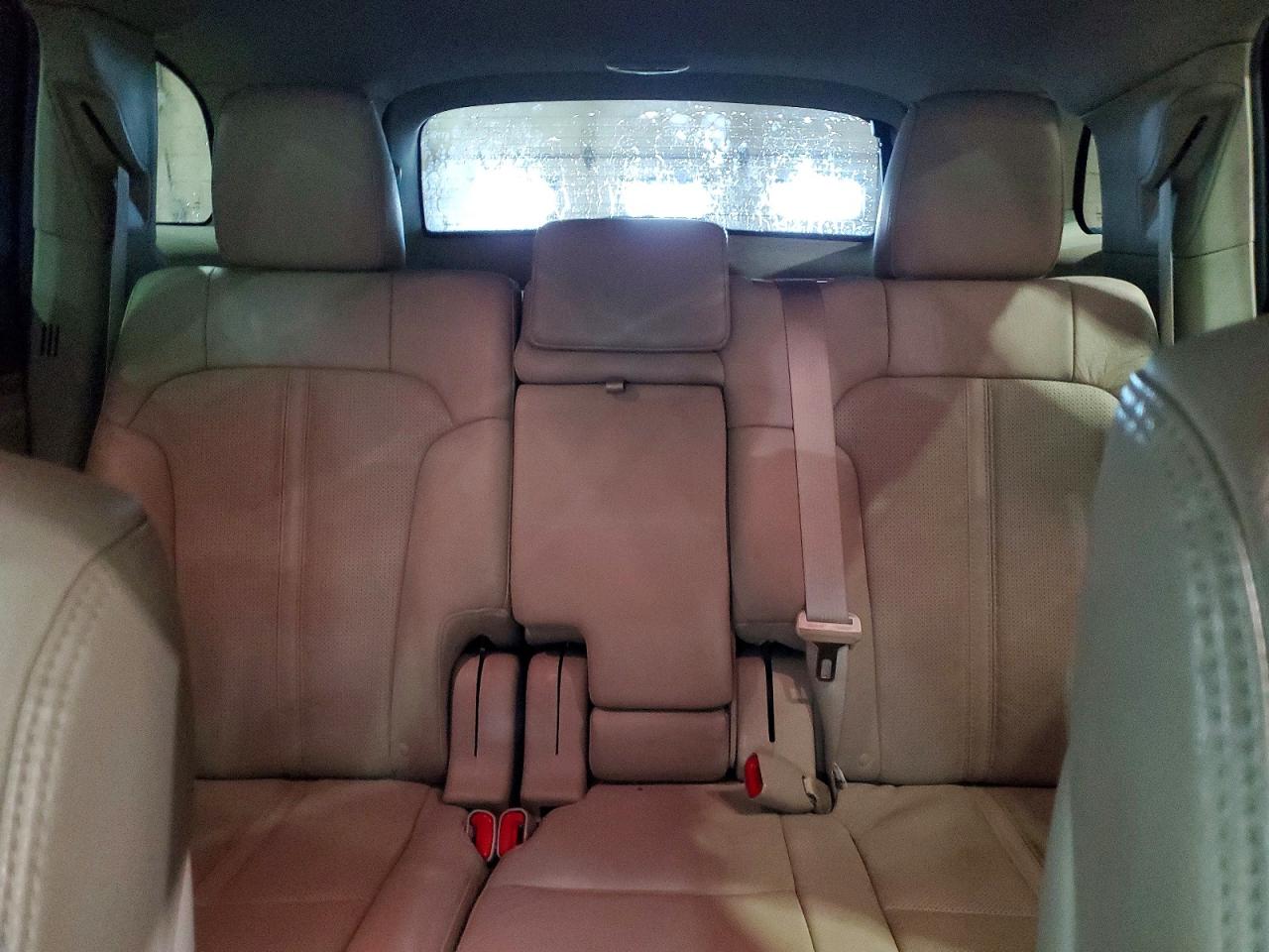2012 Lincoln Mkt White vin: 2LMHJ5AT5CBL50233