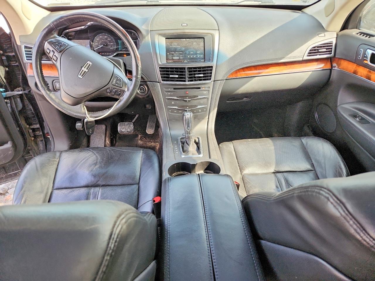 2014 Lincoln Mkt Black vin: 2LMHJ5AT5EBL53863