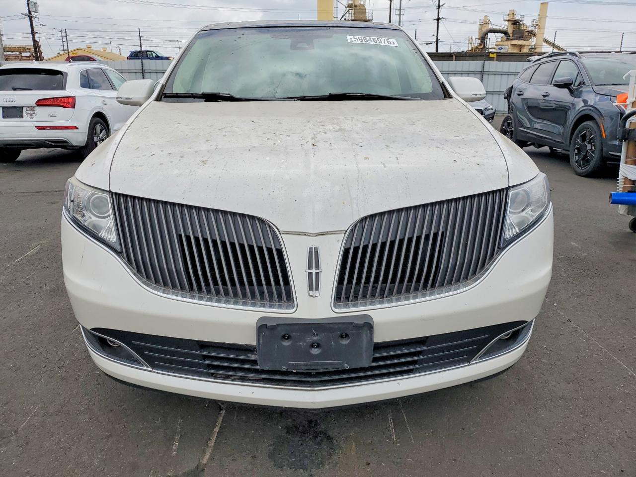2014 Lincoln Mkt White vin: 2LMHJ5AT5EBL57217