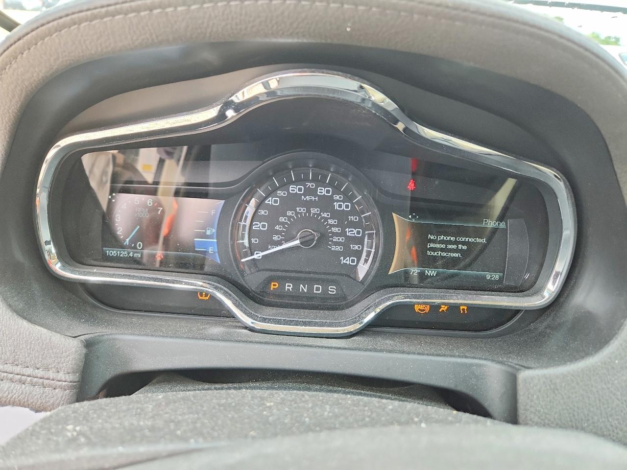2018 Lincoln Mkt Silver vin: 2LMHJ5AT5JBL01708