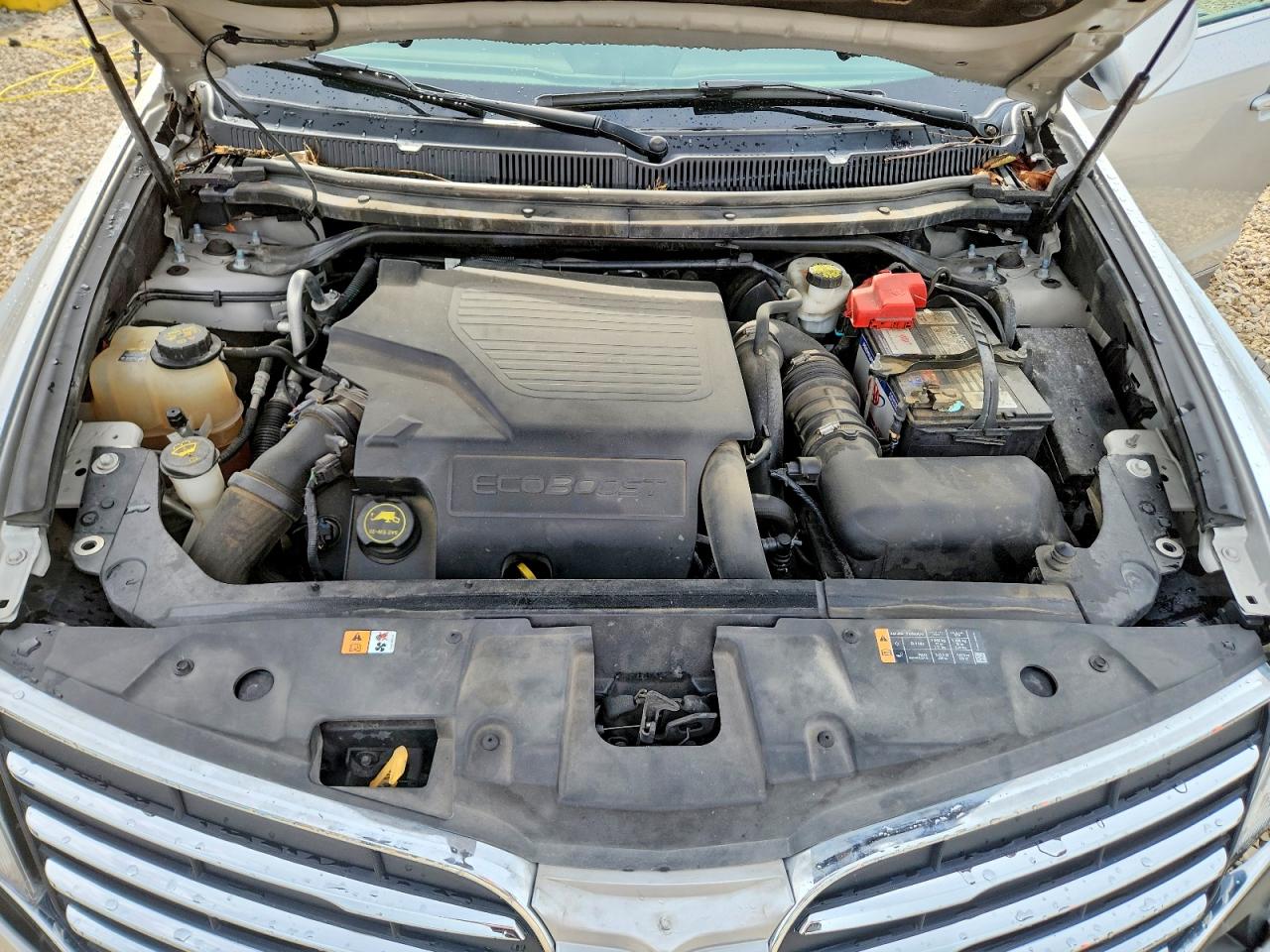 2018 Lincoln Mkt Silver vin: 2LMHJ5AT5JBL01708