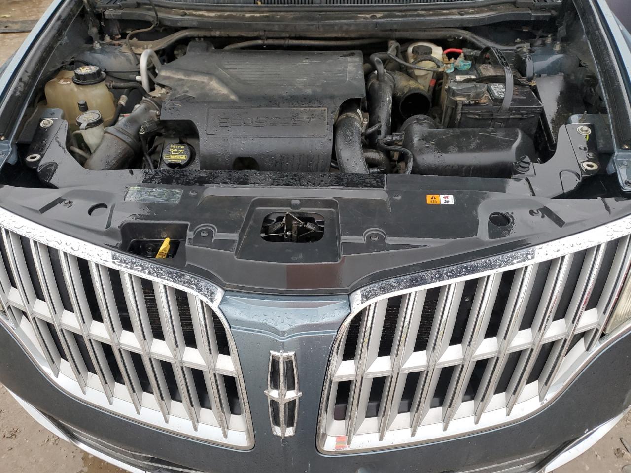 2010 Lincoln Mkt Blue vin: 2LMHJ5AT6ABJ15045