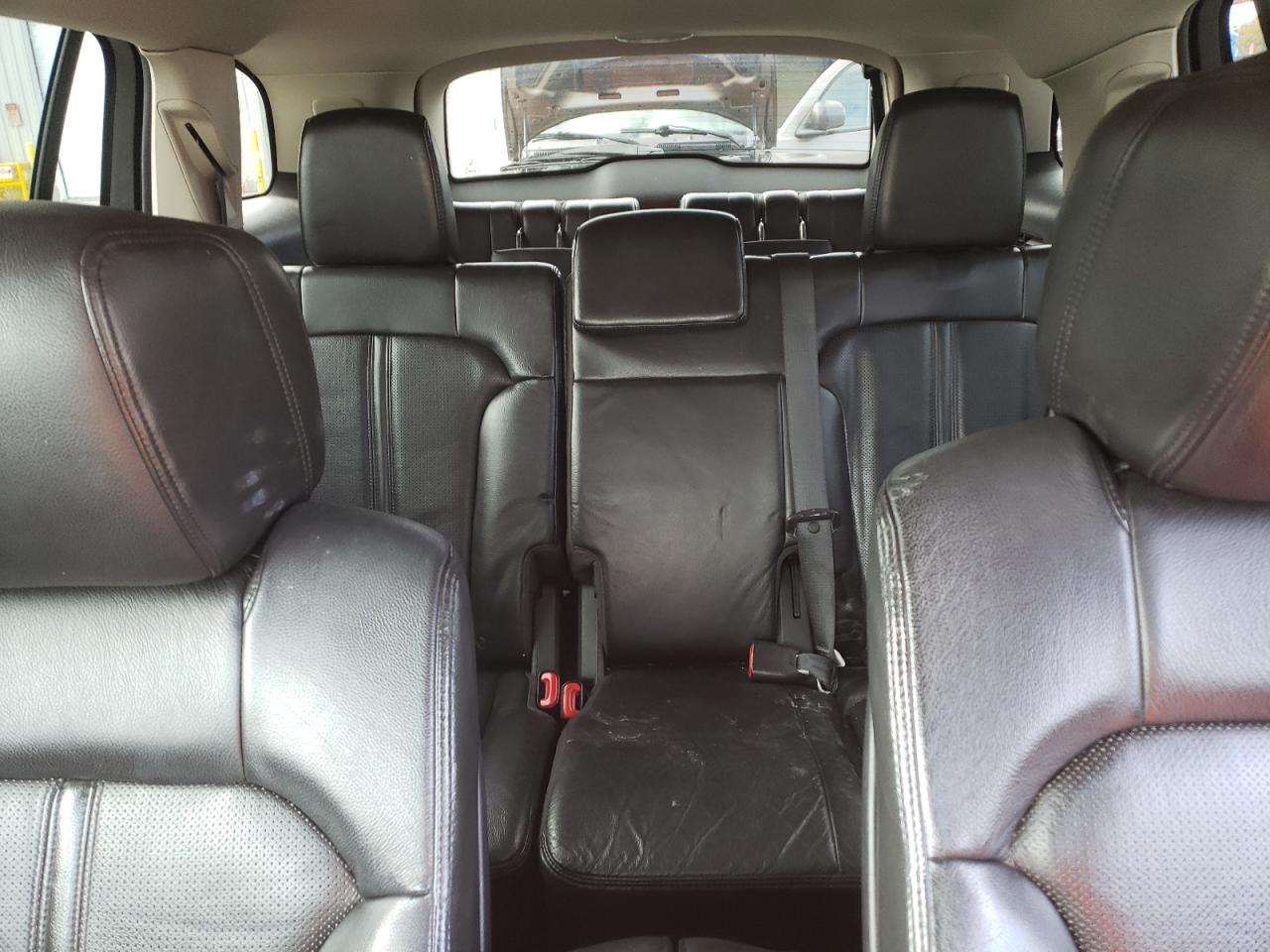 2011 Lincoln Mkt Gold vin: 2LMHJ5AT6BBJ52405