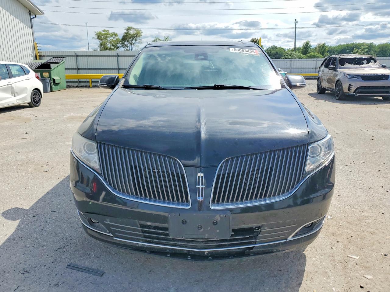 2013 Lincoln Mkt Black vin: 2LMHJ5AT6DBL56382