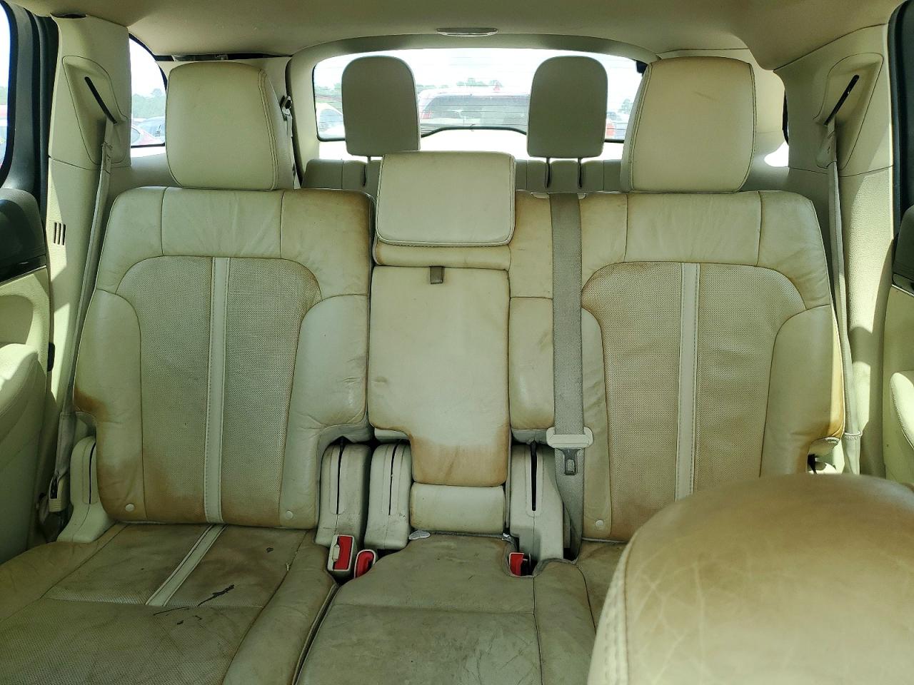 2014 Lincoln Mkt Maroon vin: 2LMHJ5AT6EBL52172