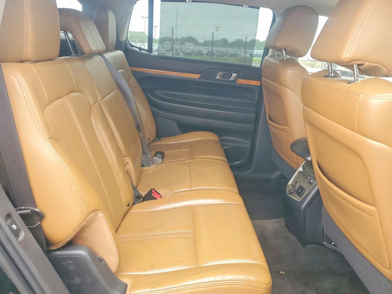 2010 Lincoln Mkt Black vin: 2LMHJ5AT7ABJ08718