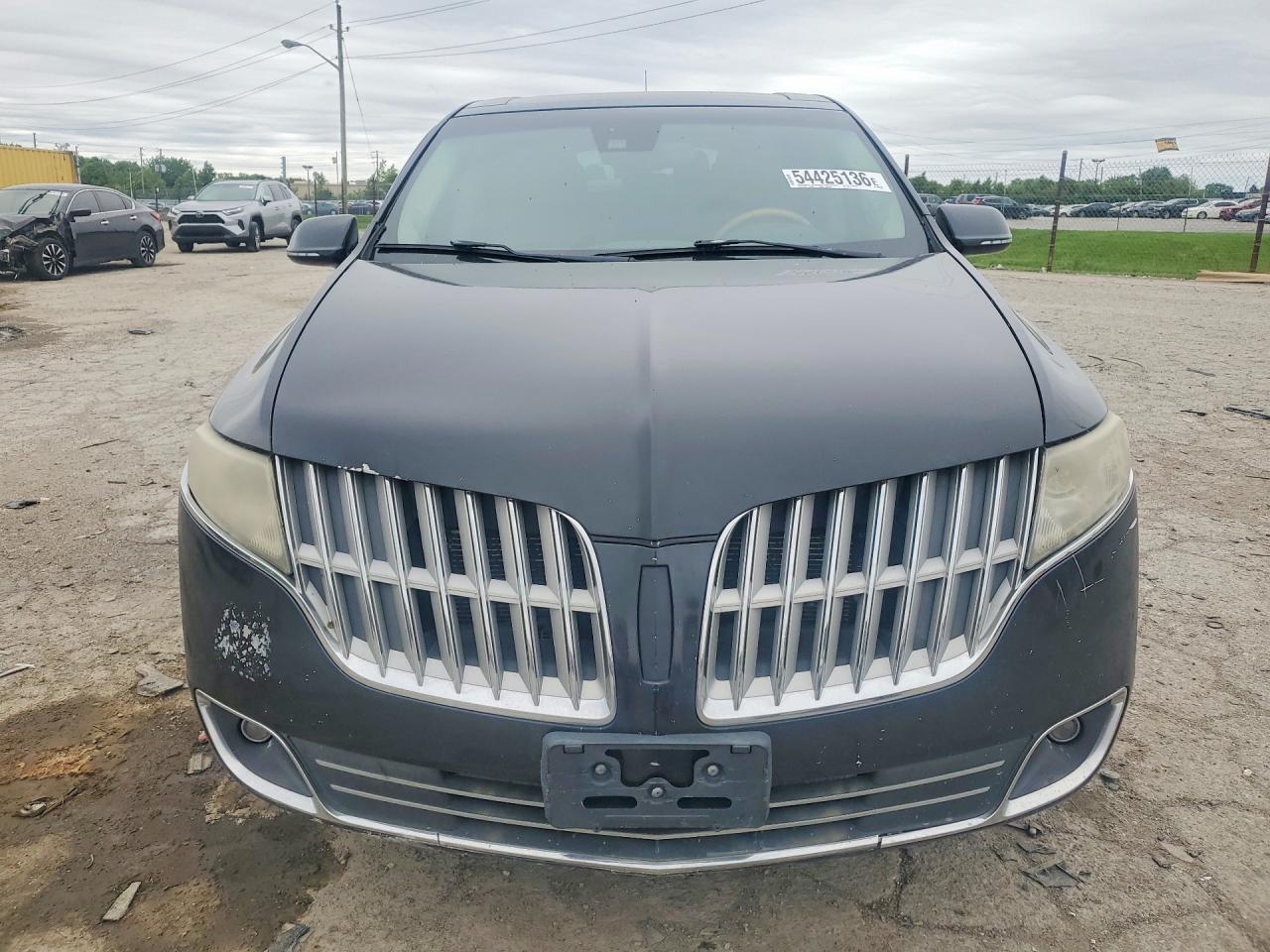 2010 Lincoln Mkt Black vin: 2LMHJ5AT7ABJ08718