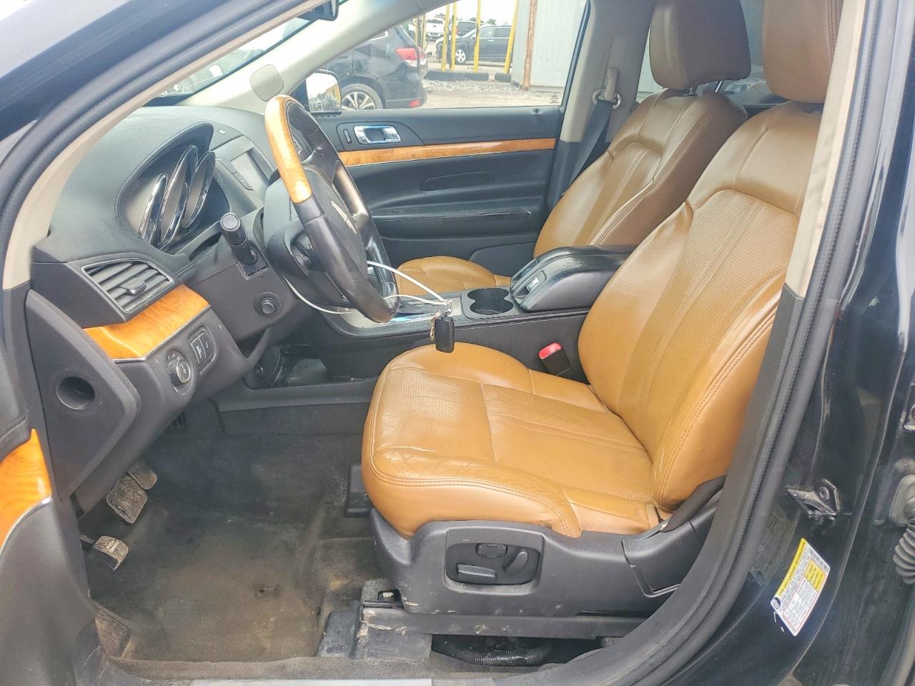2010 Lincoln Mkt Black vin: 2LMHJ5AT7ABJ08718