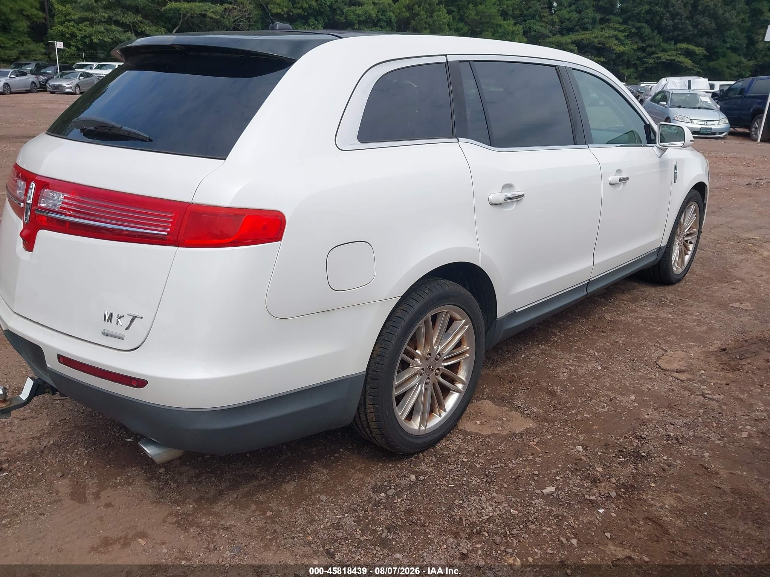 2013 Lincoln Mkt Ecoboost White vin: 2LMHJ5AT7DBL52373